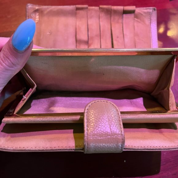💛💛 SOLD 💛💛CHANEL AUTHENTIC BEIGE CAVIAR CC WALLET— fixer upper inside - Picture 11 of 16